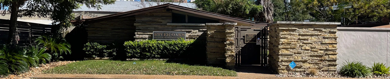 River Oaks Plastic Surgery Center main office